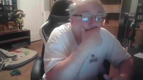 peterinohio57 online show from October 2025 11:10:02 AM