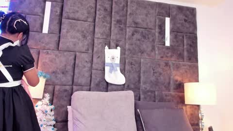 Snapshot of petit_rosseowo chatting on December 2024 10:22:01 PM Im Rosse but u can call me Rossie or Rosita . online show from December 2024 10:22:01 PM