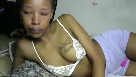 Snapshot of petite_byb chatting on September 2025 07:18:02 AM petite_byb online show from September 2025 07:18:02 AM