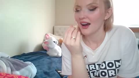 Little cupcake online show from February 2025 04:36:02 PM