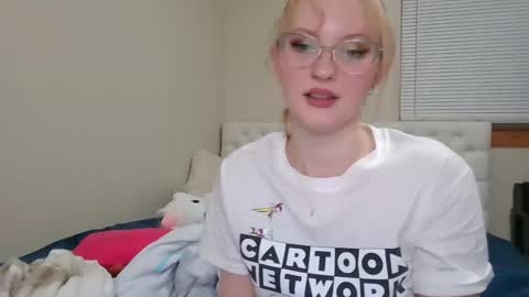 Little cupcake online show from February 2025 03:12:02 AM