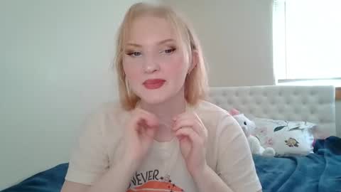Little cupcake online show from March 2025 07:49:02 PM