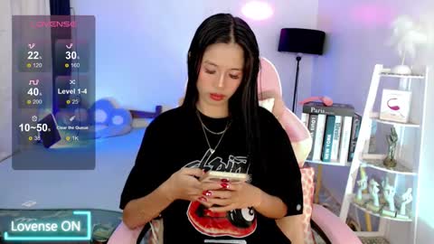 Snapshot of petite_jackyxx chatting on September 2025 11:47:02 AM Jacky online show from September 2025 11:47:02 AM