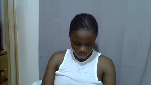 Snapshot of petite_melan chatting on September 2025 11:45:01 AM petite_melan online show from September 2025 11:45:01 AM