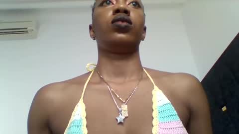 petite_princes online show from December 2024 08:55:02 AM