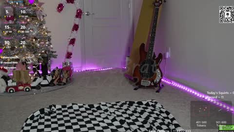 PiperAvery online show from December 2024 12:01:01 AM