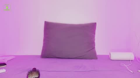 Snapshot of petitecharlize chatting on February 2025 02:36:01 PM Charlize XL online show from February 2025 02:36:01 PM