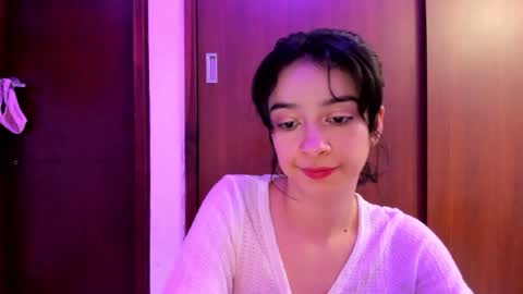 Lunna online show from February 2025 01:09:01 AM
