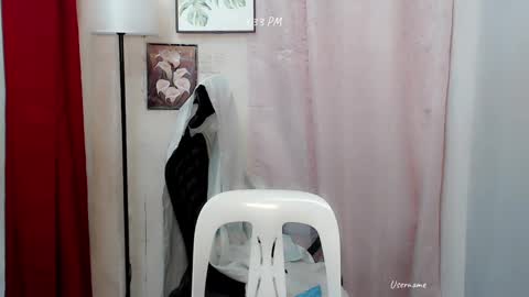 Snapshot of petitehugecockxnxxx chatting on December 2024 12:32:02 AM Call me jake online show from December 2024 12:32:02 AM