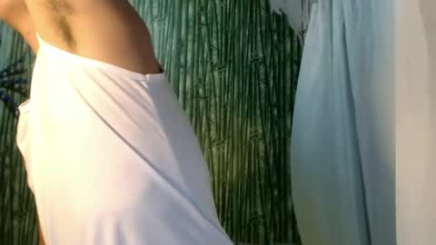 Snapshot of petitehugecockxnxxx chatting on January 2025 06:45:01 AM Call me jake online show from January 2025 06:45:01 AM