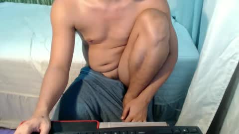 Snapshot of petitehugecockxnxxx chatting on January 2025 09:47:01 AM Call me jake online show from January 2025 09:47:01 AM