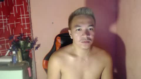 Snapshot of petitehugecockxnxxx chatting on October 2025 12:57:02 PM Call me jake online show from October 2025 12:57:02 PM