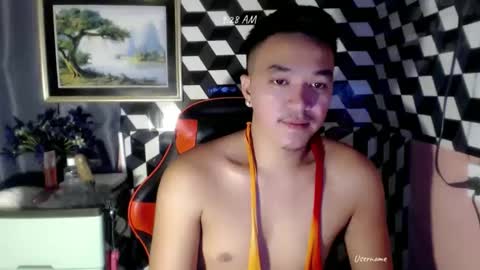 Snapshot of petitehugecockxnxxx chatting on November 2025 01:28:02 AM Call me jake online show from November 2025 01:28:02 AM