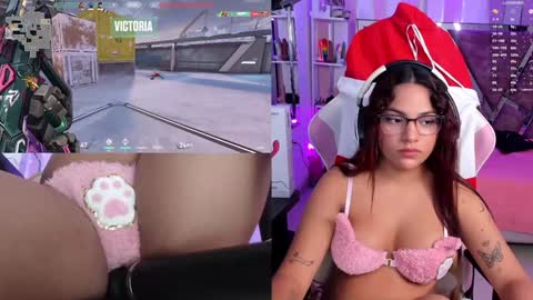 Sofia online show from December 2024 03:52:01 PM