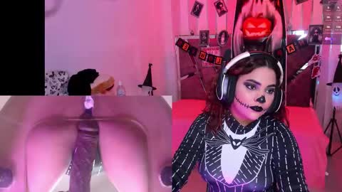 Sofia online show from October 2025 07:47:01 PM