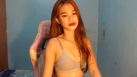 Snapshot of petitesquirtgirlxxx chatting on November 2025 05:51:02 AM petitesquirtgirlxxx online show from November 2025 05:51:02 AM