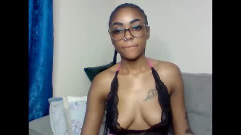 Arielle online show from September 2025 03:59:02 PM