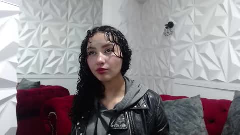 Snapshot of pettymoon chatting on October 2025 11:53:02 AM Moon online show from October 2025 11:53:02 AM