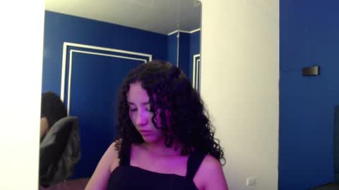 Snapshot of pettymoon chatting on November 2025 07:35:01 PM Moon online show from November 2025 07:35:01 PM