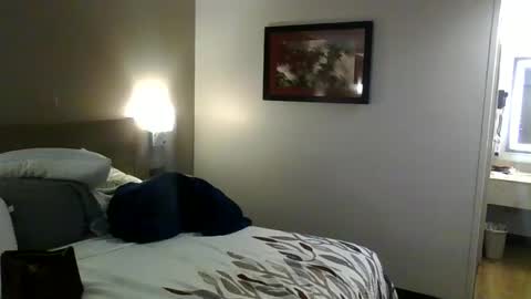 Snapshot of phatassblond chatting on December 2024 01:14:01 AM PhatAssBlond online show from December 2024 01:14:01 AM