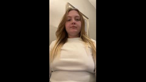 Snapshot of phatassblond chatting on January 2025 12:14:02 AM PhatAssBlond online show from January 2025 12:14:02 AM