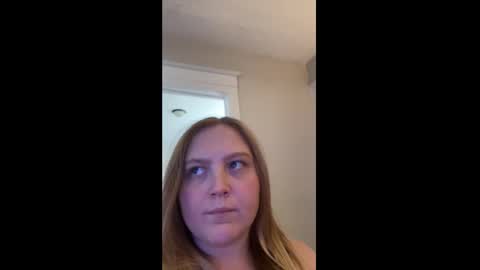 Snapshot of phatassblond chatting on January 2025 08:26:01 PM PhatAssBlond online show from January 2025 08:26:01 PM