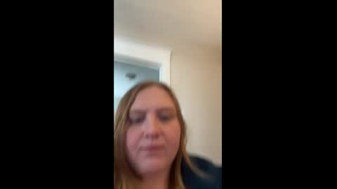 Snapshot of phatassblond chatting on January 2025 06:38:02 PM PhatAssBlond online show from January 2025 06:38:02 PM