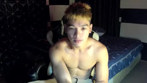 Snapshot of philhotbody chatting on January 2025 11:41:02 AM AJ online show from January 2025 11:41:02 AM