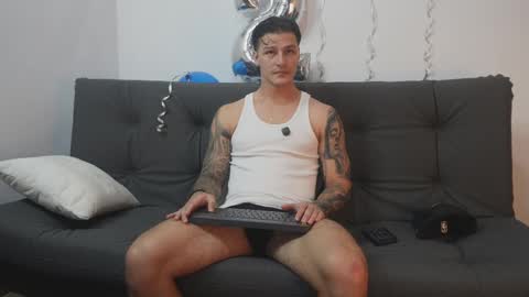 Snapshot of philip_dalton chatting on October 2025 05:28:01 PM Philip Dalton online show from October 2025 05:28:01 PM