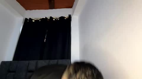 Snapshot of phillip_brownn chatting on October 2025 02:07:02 PM PHILLIP online show from October 2025 02:07:02 PM