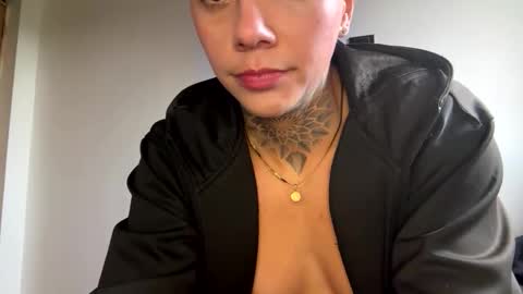 Snapshot of phillip_brownn chatting on October 2025 12:56:02 PM PHILLIP online show from October 2025 12:56:02 PM