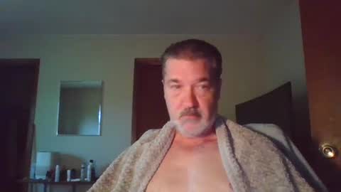 slave online show from October 2025 12:59:01 PM