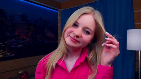 Snapshot of phyllisearney chatting on January 2025 07:11:01 AM Hann G. Jones online show from January 2025 07:11:01 AM