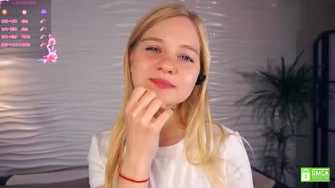 Snapshot of phyllisearney chatting on September 2025 05:11:01 AM Hann G. Jones online show from September 2025 05:11:01 AM