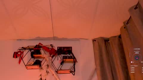 Snapshot of piafisher_ chatting on October 2025 01:41:02 AM PIA FISHER online show from October 2025 01:41:02 AM