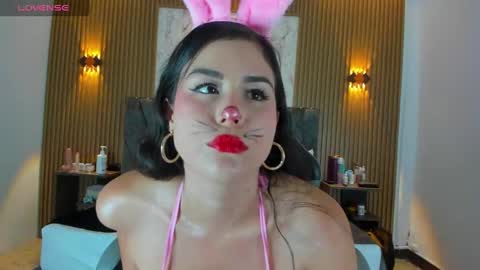 Your virtual goddess Luna  online show from October 2025 09:21:01 PM