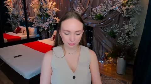 Emelie online show from December 2024 10:16:01 AM