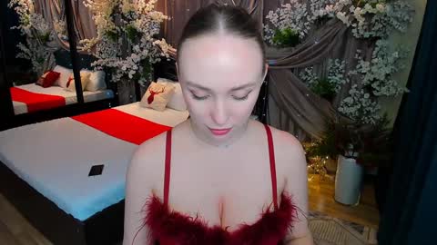 Emelie online show from December 2024 04:40:02 PM