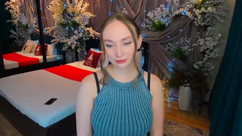 Emelie online show from January 2025 12:19:02 PM