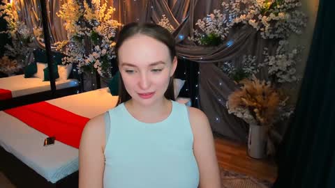 Emelie online show from February 2025 01:27:02 PM