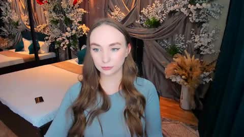Emelie online show from February 2025 07:14:01 PM