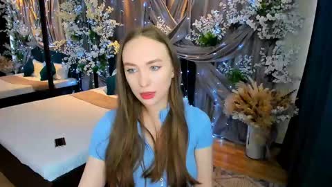 Emelie online show from March 2025 10:14:02 AM