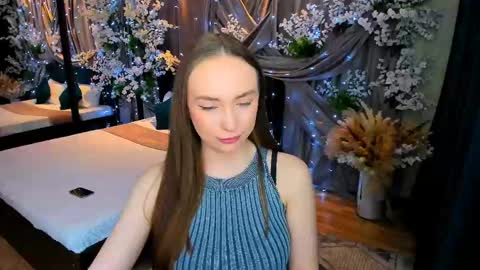 Emelie online show from March 2025 04:14:01 PM