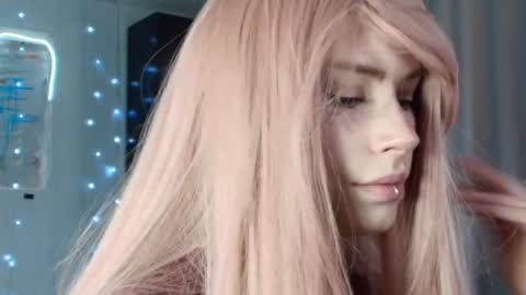 Snapshot of piera_ chatting on October 2025 09:18:02 AM Piera online show from October 2025 09:18:02 AM