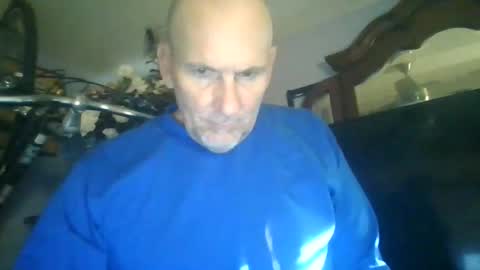 pierce702702 online show from December 2024 11:17:02 PM