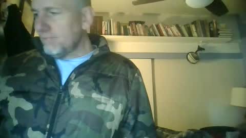 pierce702702 online show from January 2025 11:00:01 PM