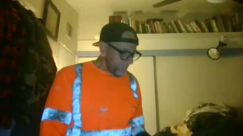 pierce702702 online show from January 2025 03:30:01 AM