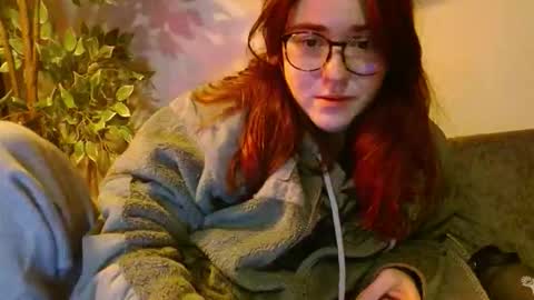 Snapshot of pillogoddess chatting on November 2025 08:36:02 AM PilloGoddess online show from November 2025 08:36:02 AM