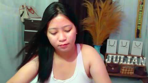 Snapshot of pinay_dhalia chatting on October 2025 12:55:02 AM Dhalia online show from October 2025 12:55:02 AM