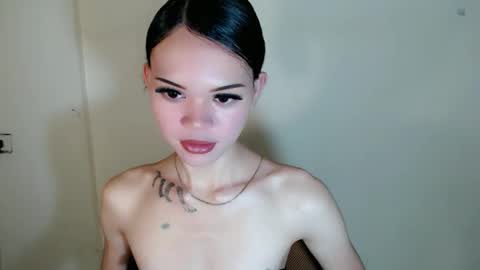 maxine online show from November 2025 09:19:02 AM